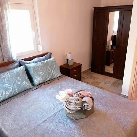 Villa Alexander - Summer Retreat *