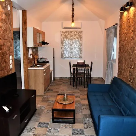 Alexander - Summer Retreat Nea Roda